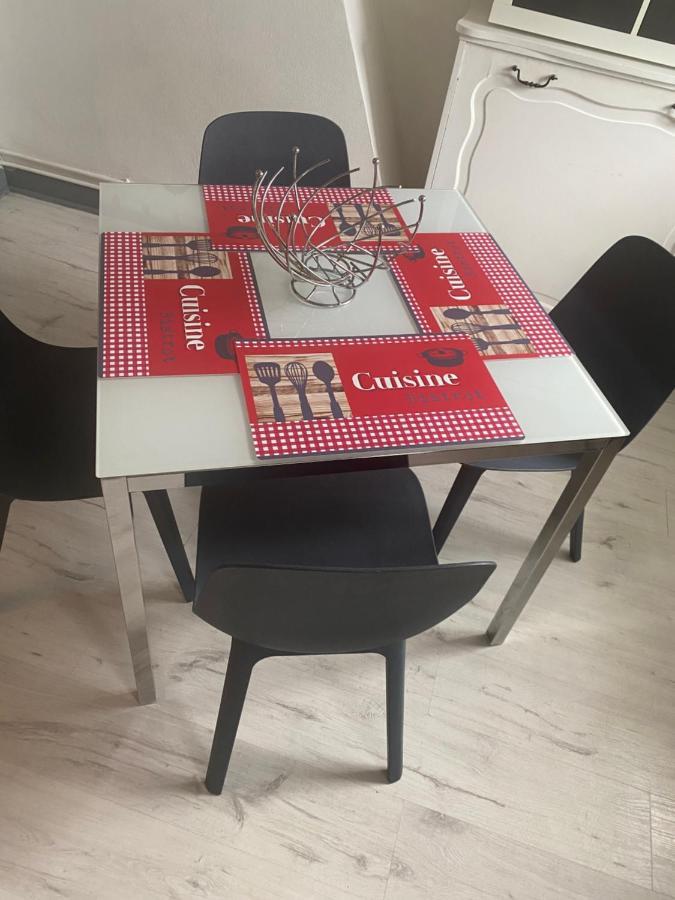 Au 112 Bis Appartamento Trouville-sur-Mer Esterno foto